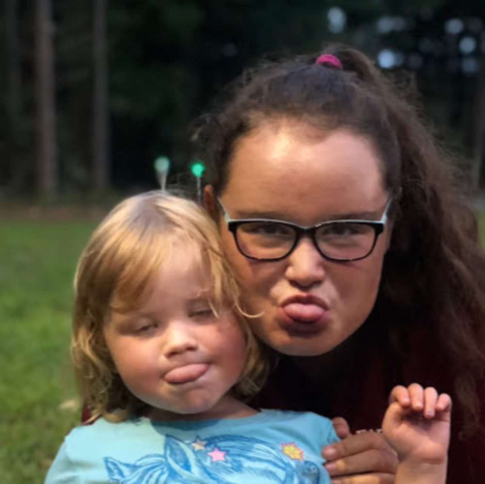 Meet your Posher, Elane